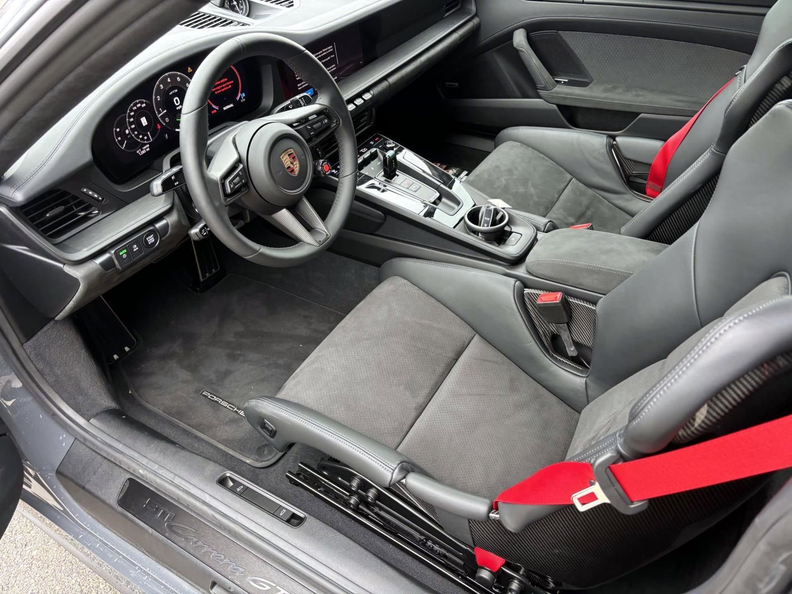 Certified 2026 Porsche 911 Carrera GTS RWD image 19