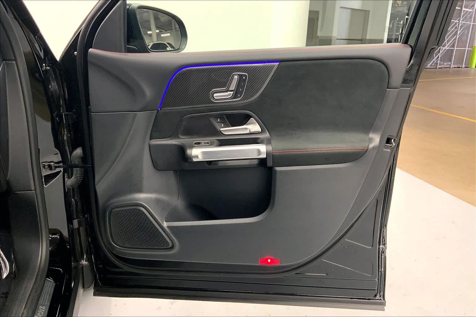 Certified 2023 Mercedes-Benz GLB 250 image 9