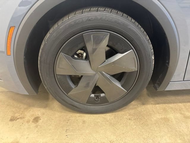 Used 2025 Toyota Prius LE FWD image 11