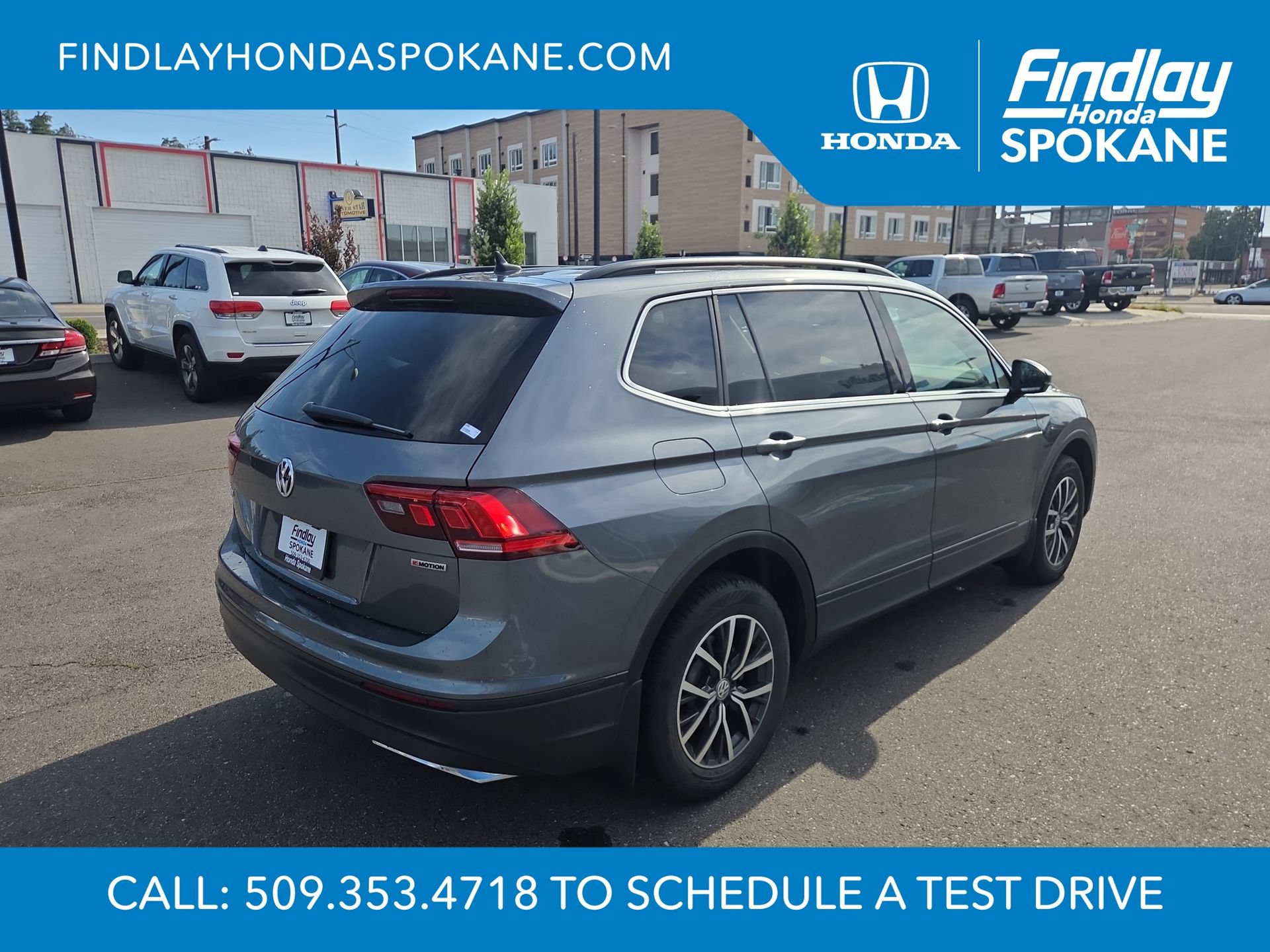 Used 2019 Volkswagen Tiguan SE w/ Panoramic Sunroof Package AWD/4WD image 5