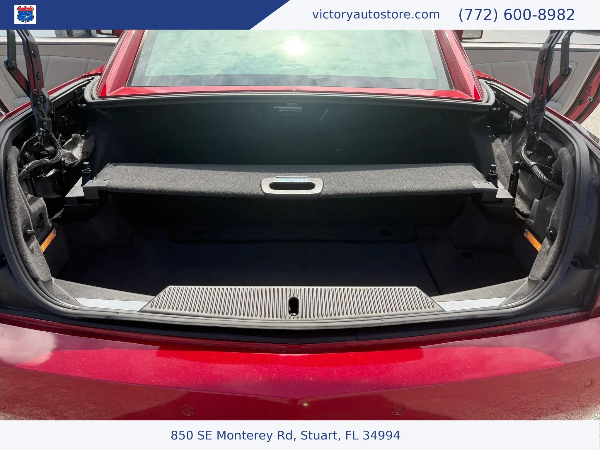 Used 2004 Cadillac XLR RWD image 16