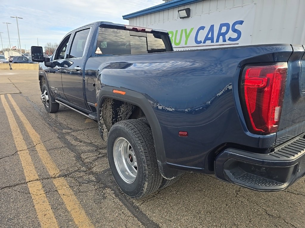Used 2022 GMC Sierra 3500 Denali w/ Denali Ultimate Package image 3