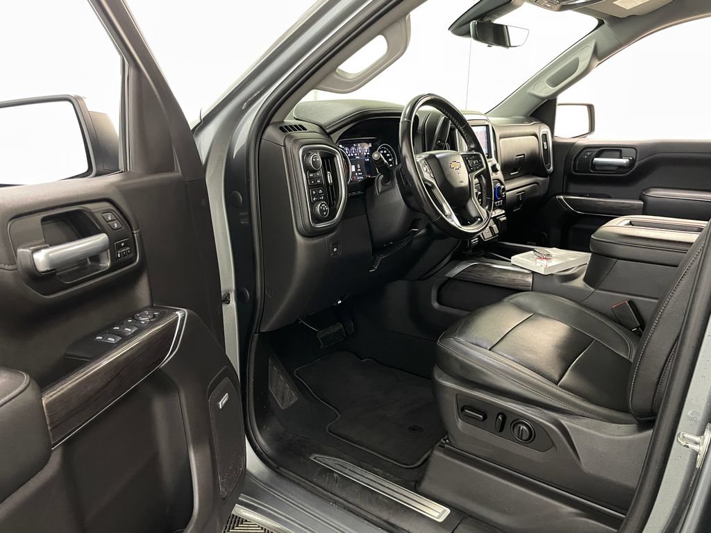 Certified 2021 Chevrolet Silverado 1500 LTZ w/ Technology Package AWD/4WD image 28