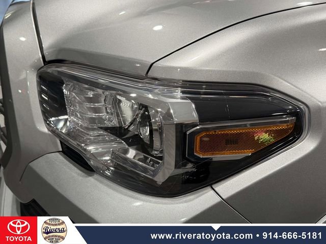 Used 2023 Toyota Tacoma TRD Sport image 9