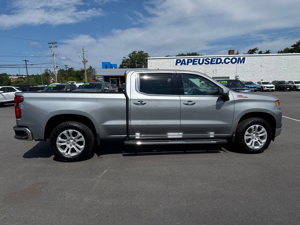 Used 2024 Chevrolet Silverado 1500 LTZ w/ LTZ Convenience Package II AWD/4WD image 3