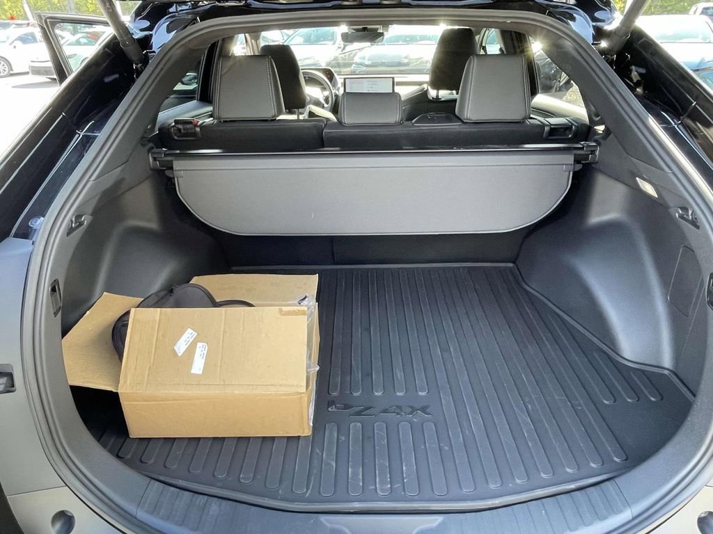 Used 2024 Toyota bZ4X XLE image 8