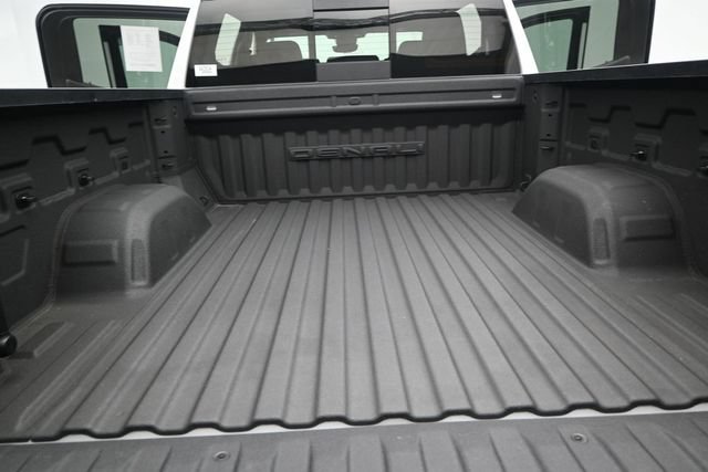 Used 2024 GMC Sierra 1500 Denali w/ Technology Package AWD/4WD image 15