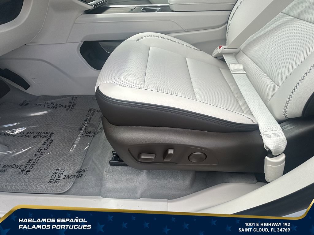 New 2026 GMC Acadia Denali w/ Super Cruise Package FWD image 15