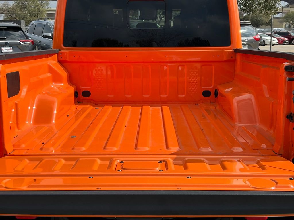 Used 2025 Jeep Gladiator Rubicon w/ Convenience Group image 12