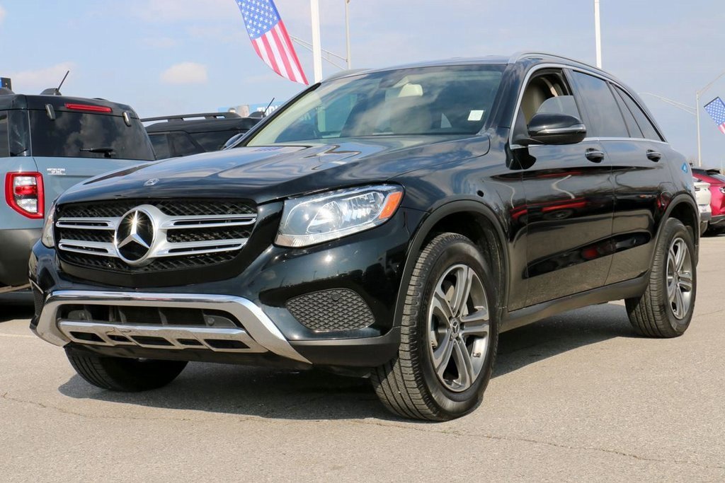 Used 2019 Mercedes-Benz GLC 300 4MATIC image 1