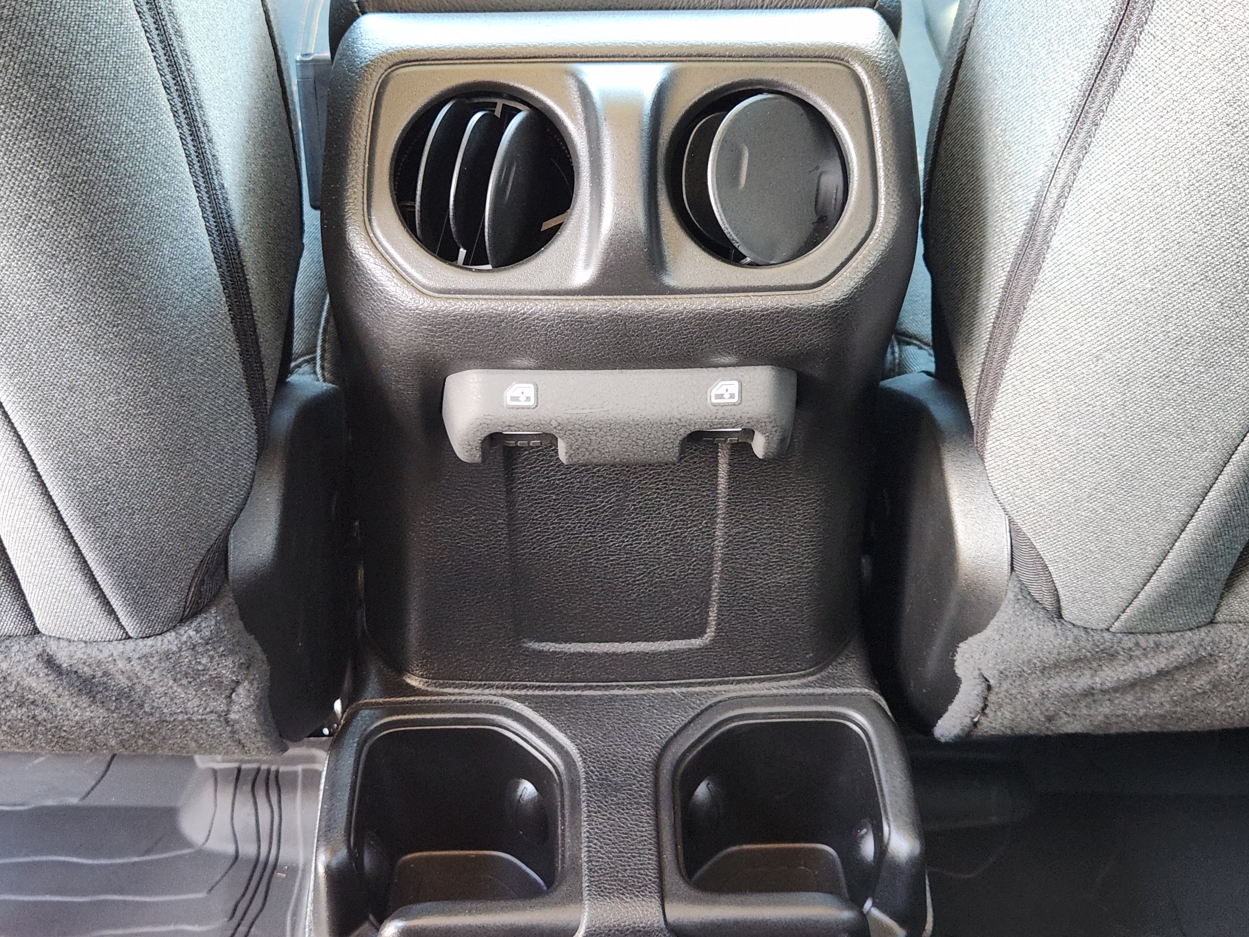 Used 2026 Jeep Wrangler Unlimited Sport AWD/4WD image 30