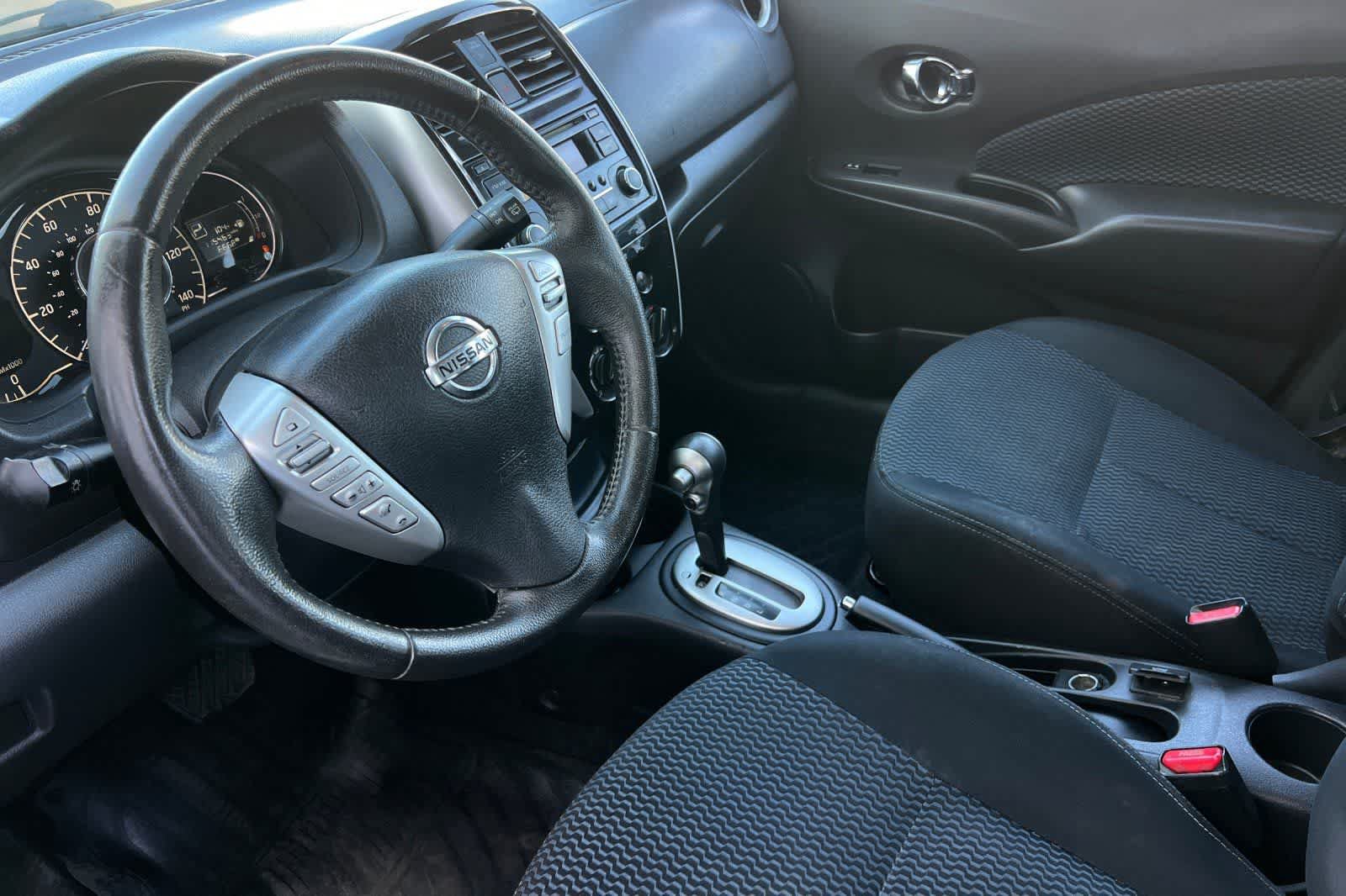 Used 2015 Nissan Versa Note SV FWD image 12