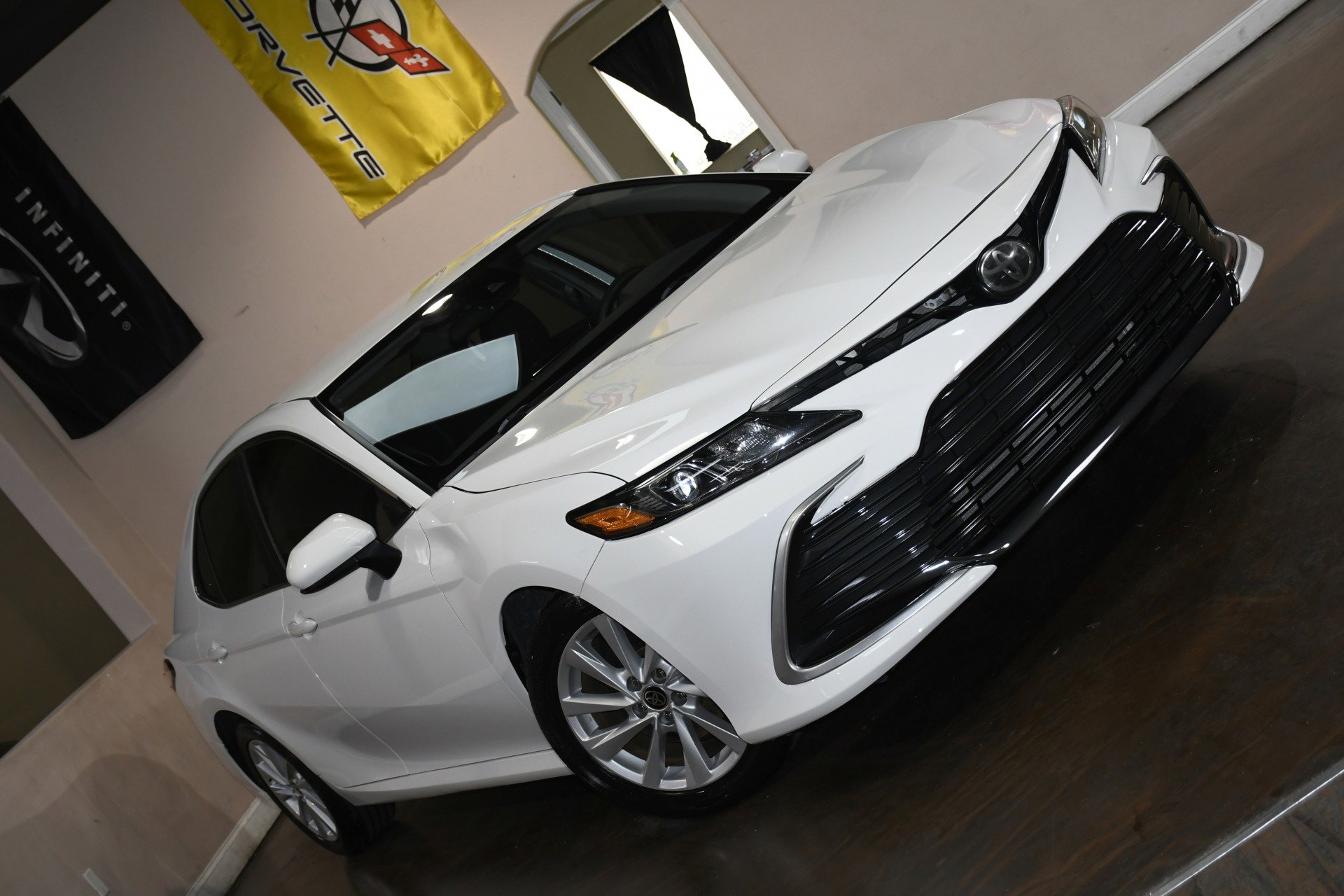 Used 2021 Toyota Camry LE image 77