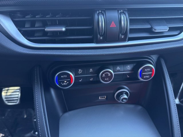 Used 2024 Alfa Romeo Stelvio Veloce image 20