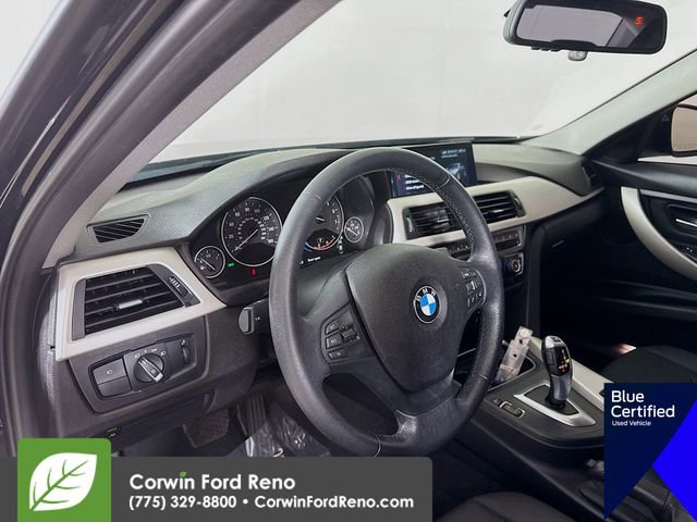 Used 2018 BMW 320i xDrive Sedan AWD/4WD image 12