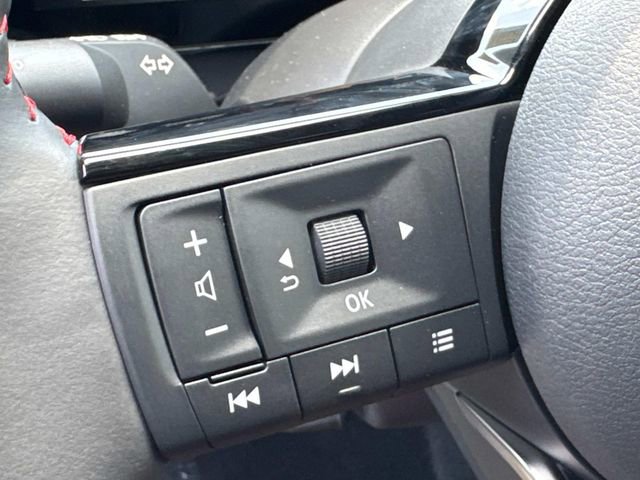 New 2025 Nissan Kicks SR image 24