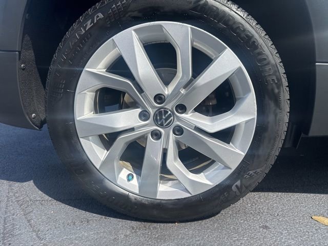 Certified 2023 Volkswagen Taos S image 9