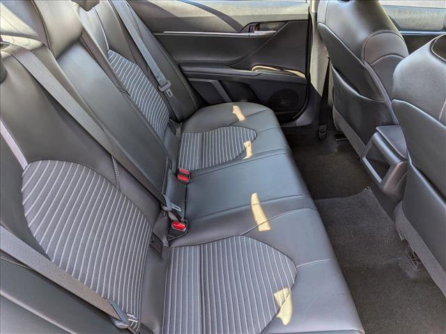 Used 2022 Toyota Camry SE FWD image 18