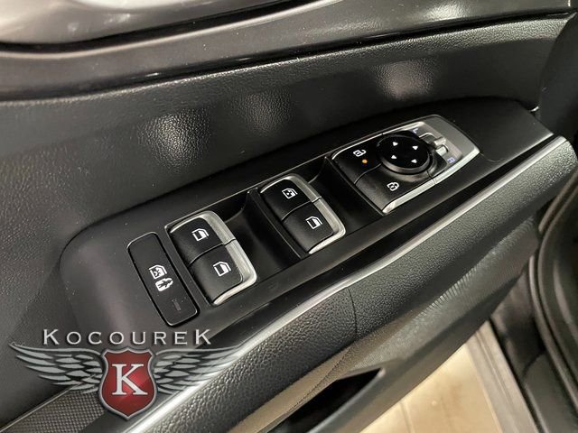 Used 2024 Kia Sorento S image 19