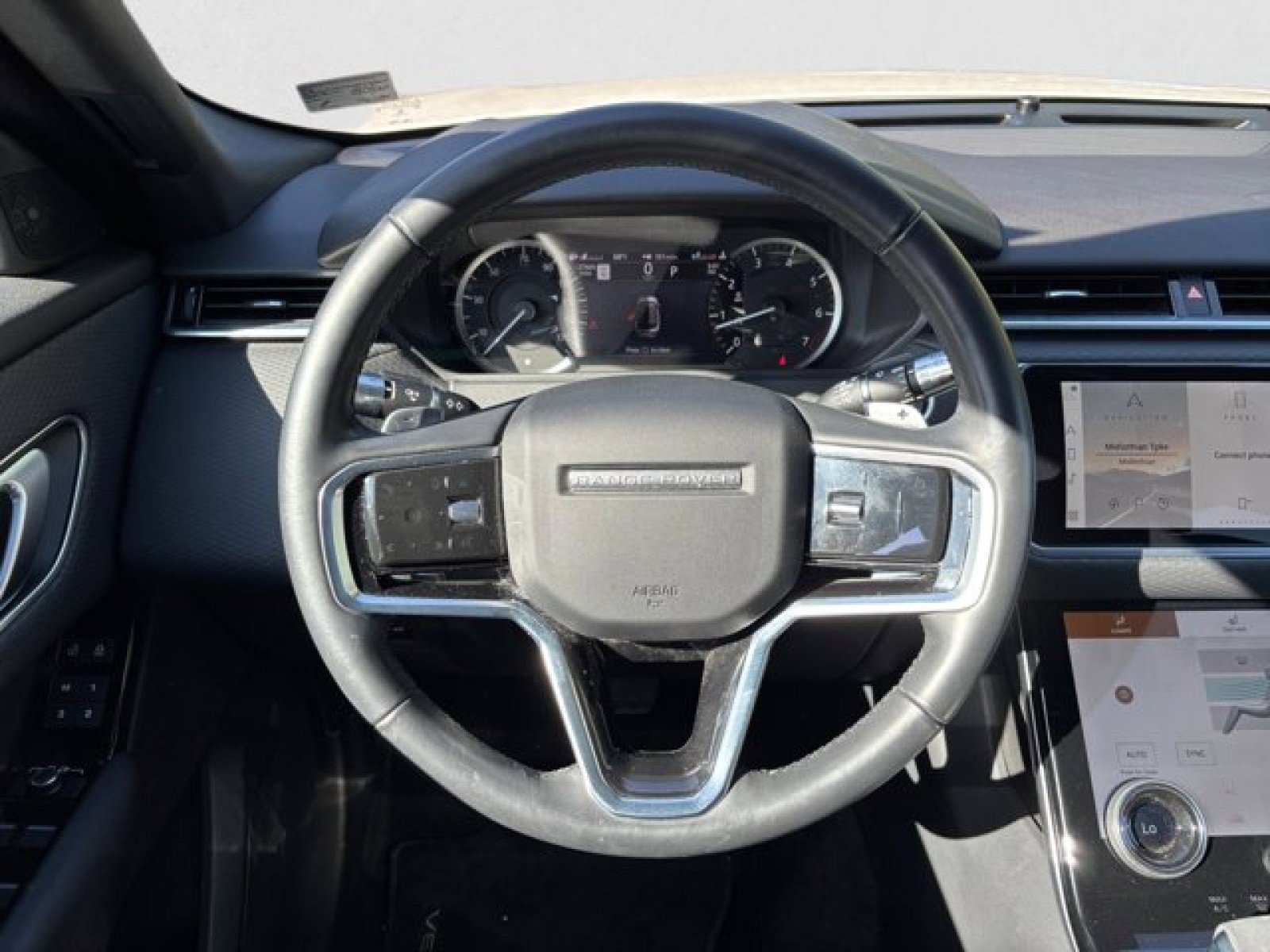 Certified 2021 Land Rover Range Rover Velar S image 15