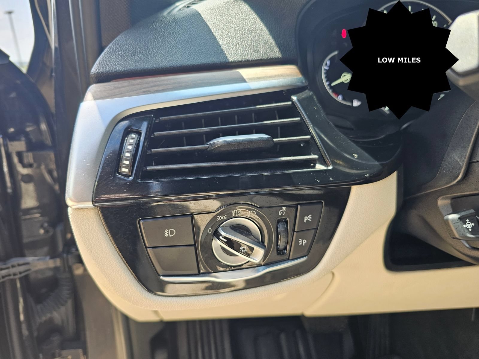 Used 2017 BMW 530i RWD image 15