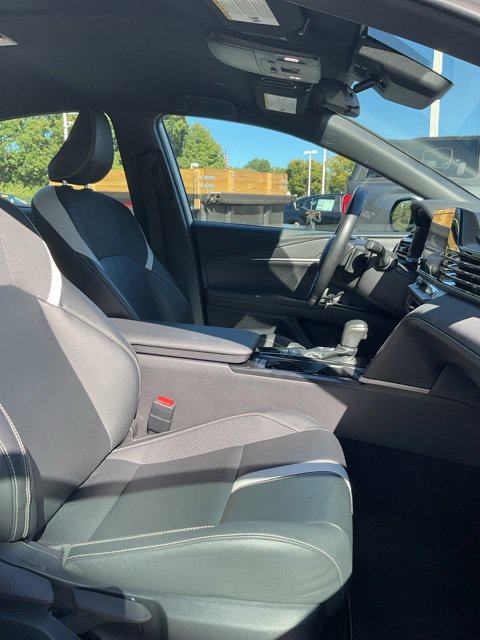 Used 2025 Toyota Camry SE FWD image 16