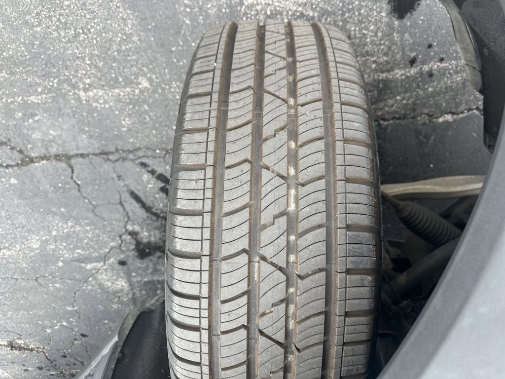 Used 2020 Ford Explorer XLT w/ Equipment Group 202A image 38