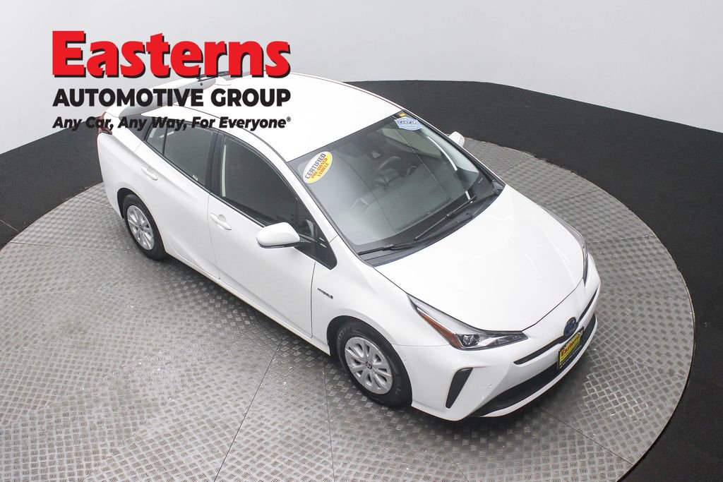 Used 2022 Toyota Prius LE image 3