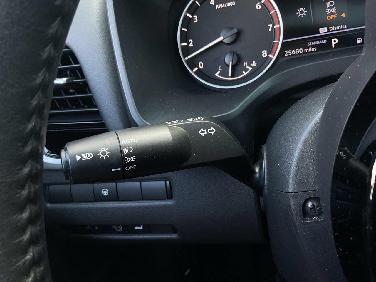 Used 2023 Nissan Rogue SL FWD image 37