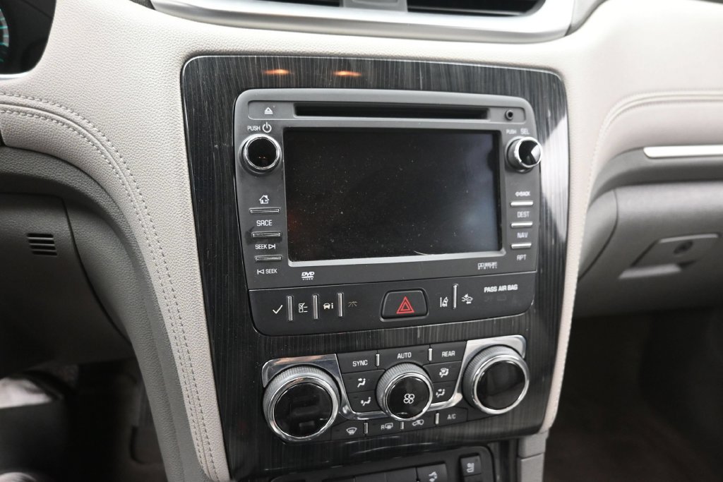 Used 2016 Chevrolet Traverse LTZ AWD/4WD image 19