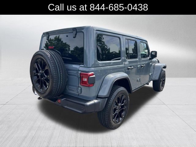 Certified 2025 Jeep Wrangler Unlimited Sahara w/ Safety Group AWD/4WD image 5