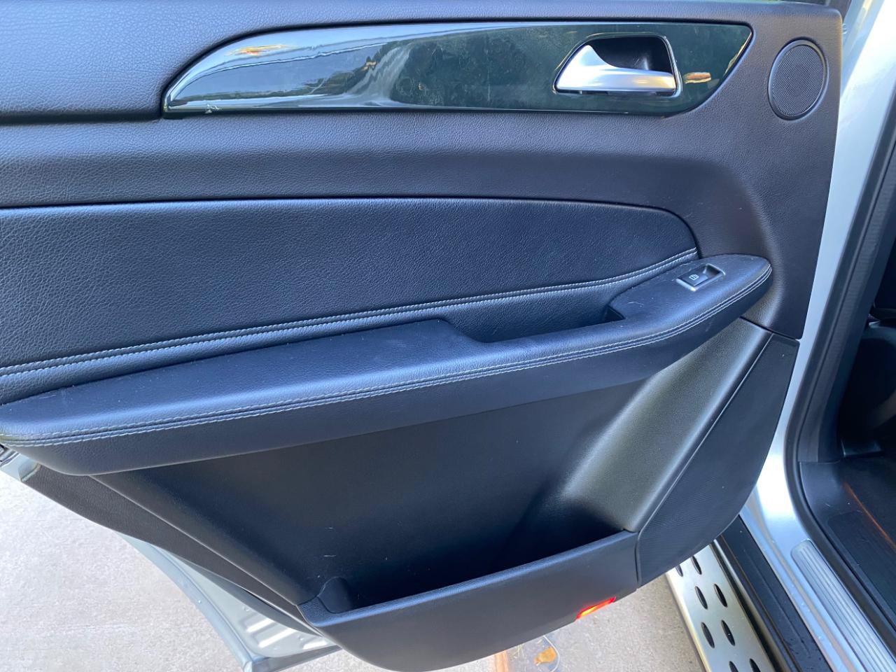 Used 2019 Mercedes-Benz GLS 450 4MATIC image 31
