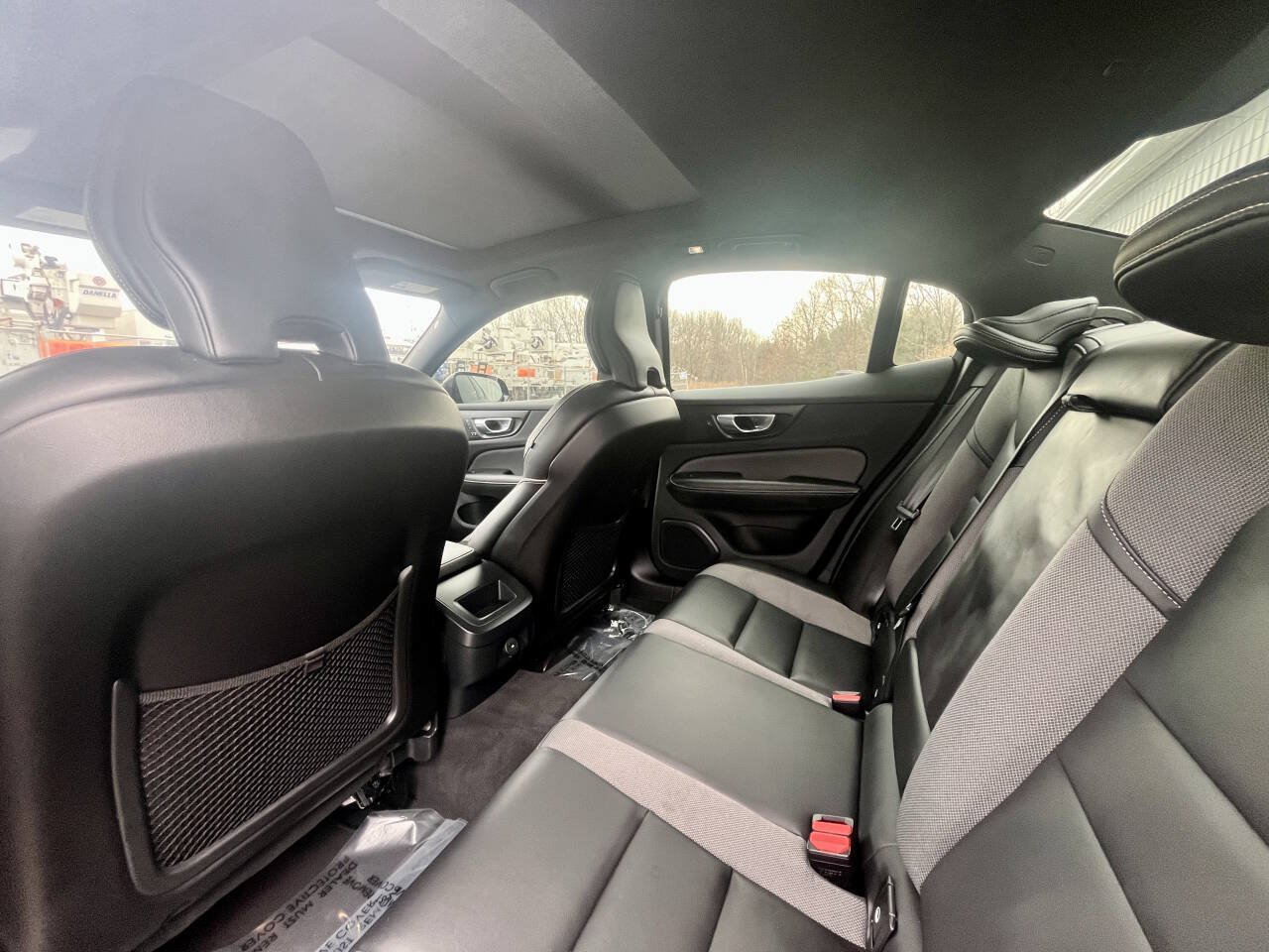 Used 2024 Volvo S60 B5 Plus FWD image 11