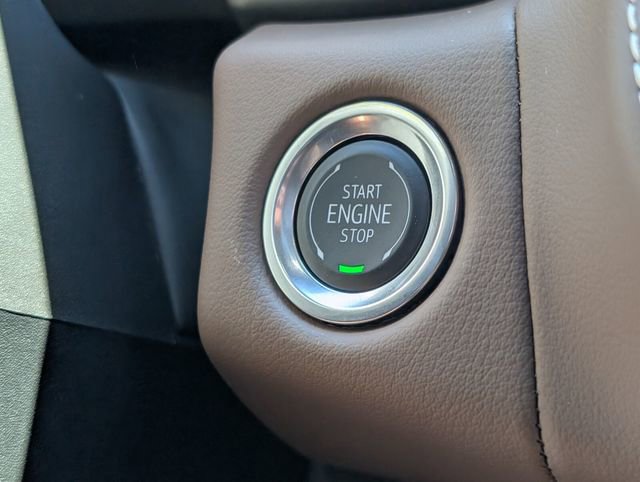 Used 2024 Chevrolet Tahoe High Country image 31