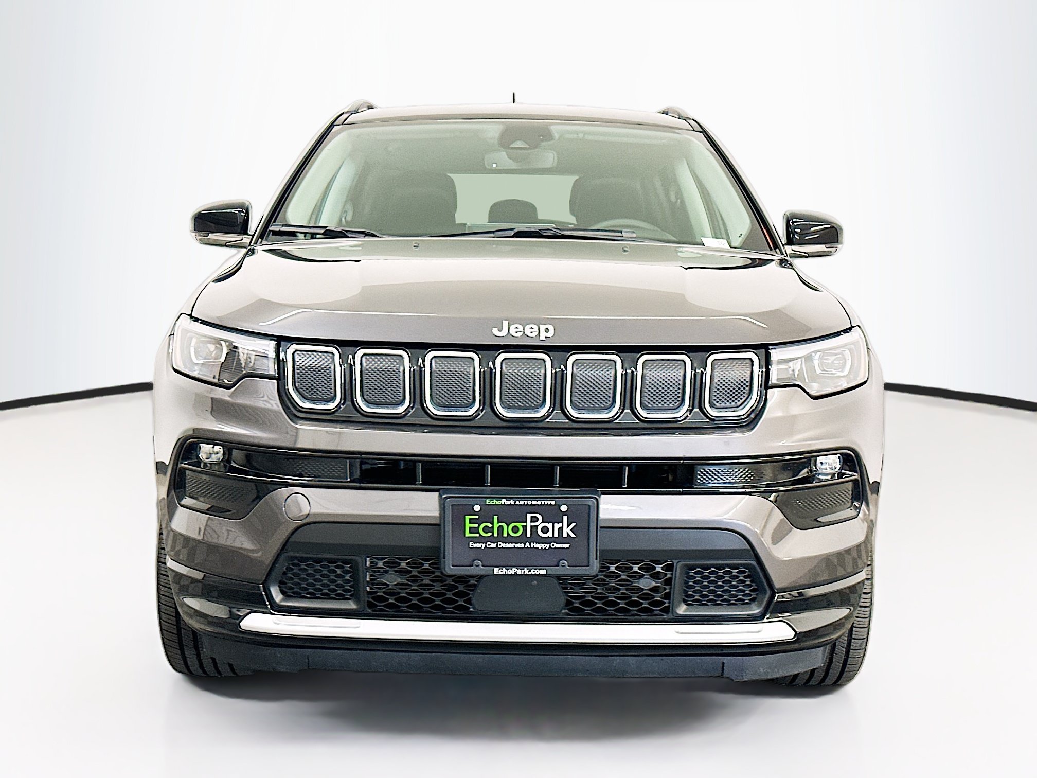 Used 2022 Jeep Compass Limited w/ Elite Group AWD/4WD image 2