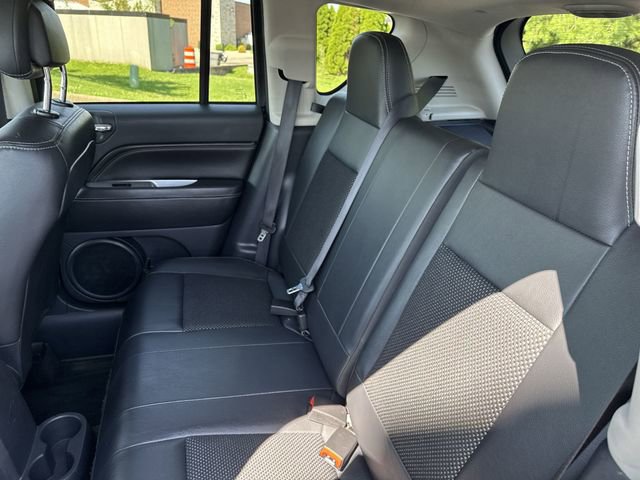 Used 2016 Jeep Compass Latitude AWD/4WD image 12