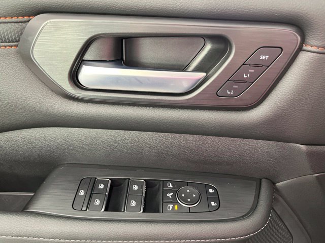Used 2026 Nissan Armada PRO-4X AWD/4WD image 33