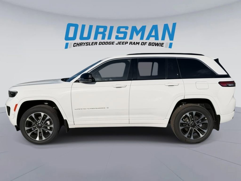 New 2025 Jeep Grand Cherokee Overland w/ Luxury Tech Group IV AWD/4WD image 3