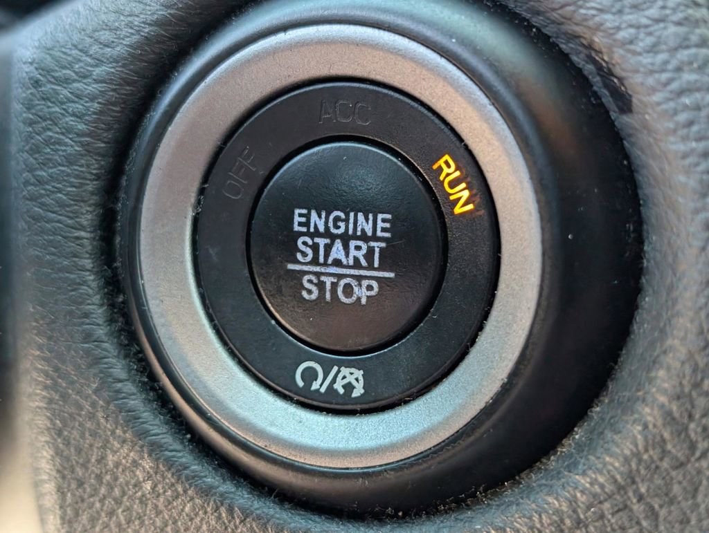 Used 2019 Dodge Durango R/T w/ Blacktop Package RWD image 28
