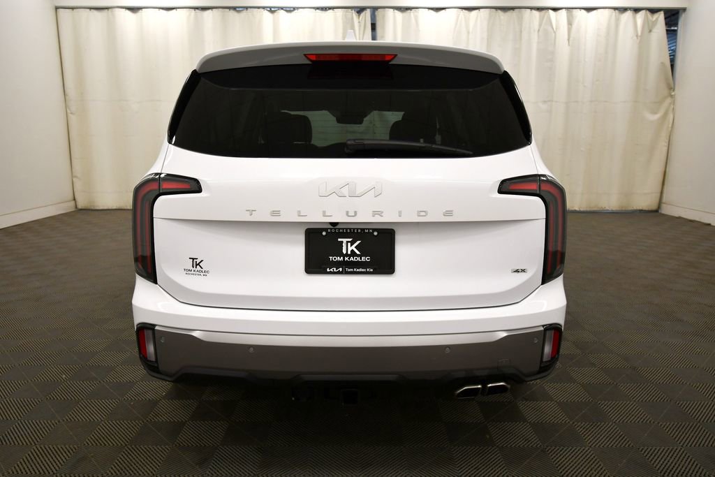Used 2025 Kia Telluride SX w/ SX Captain's Chair Package image 6