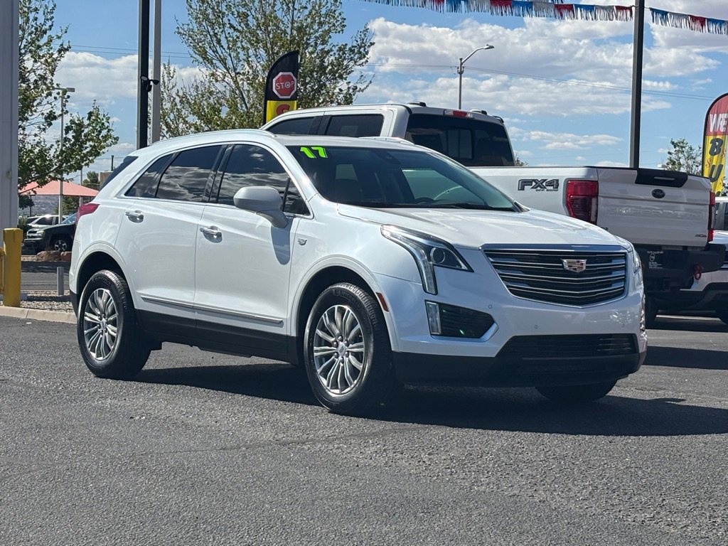 Used 2017 Cadillac XT5 Luxury w/ Driver Awareness Package FWD image 57