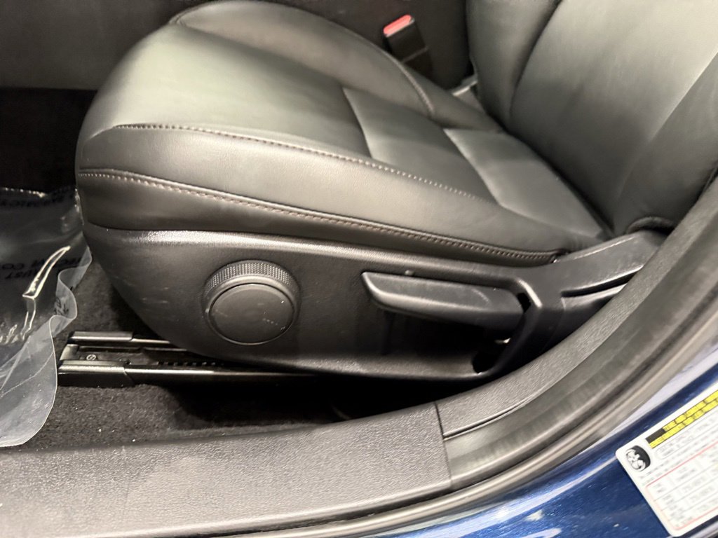 Used 2024 MAZDA MAZDA3 s image 12