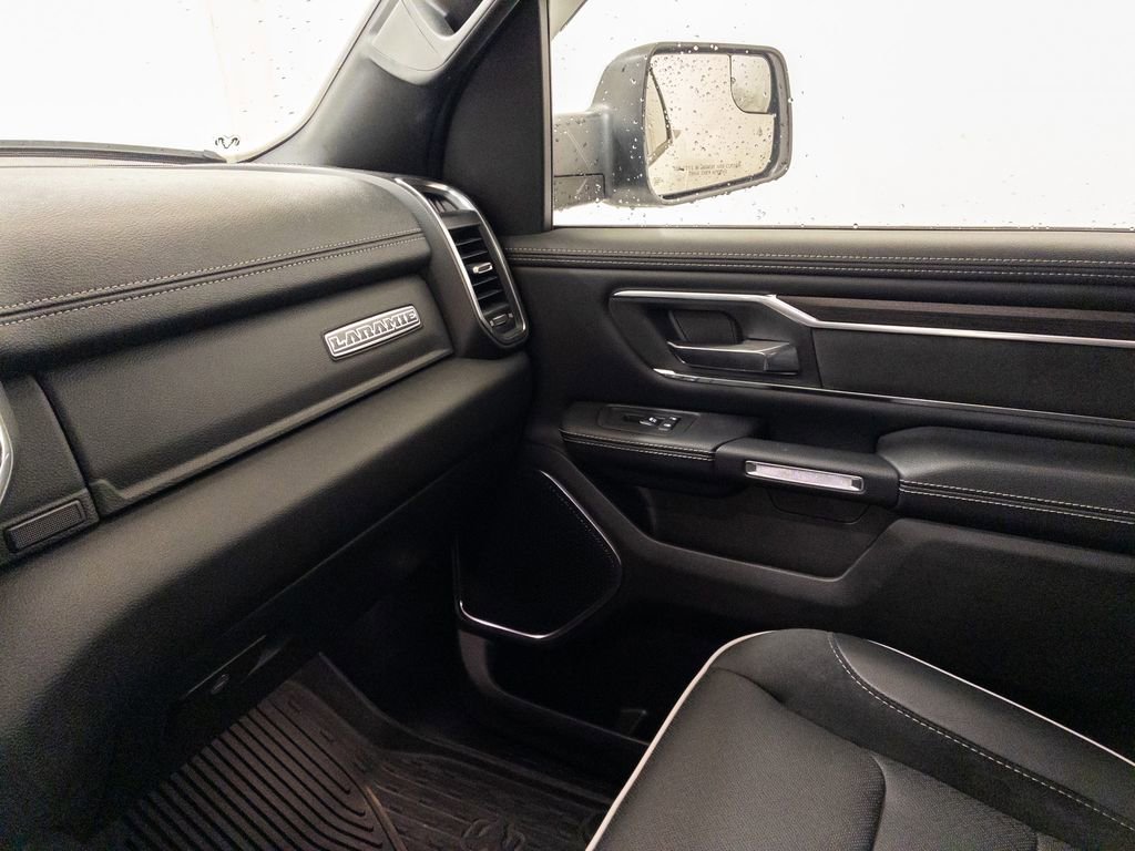 Used 2025 RAM 1500 Laramie AWD/4WD image 30