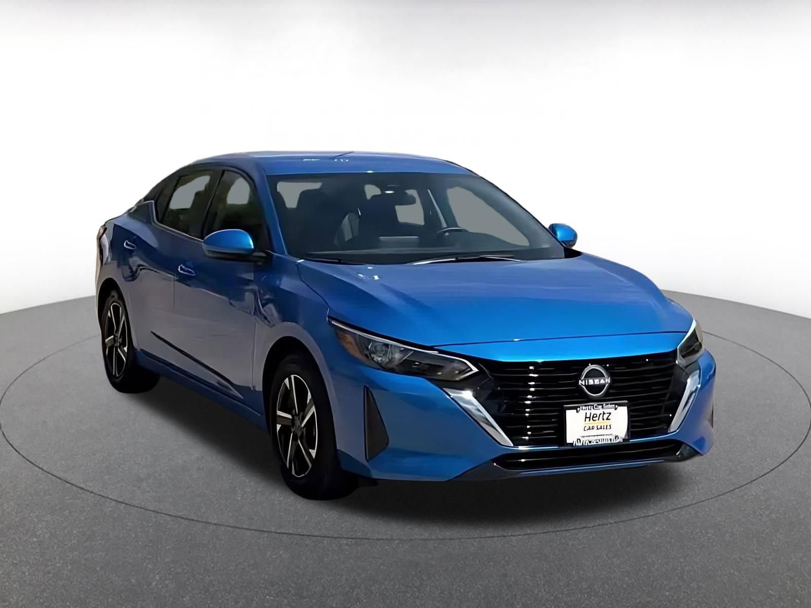 Used 2025 Nissan Sentra SV image 3