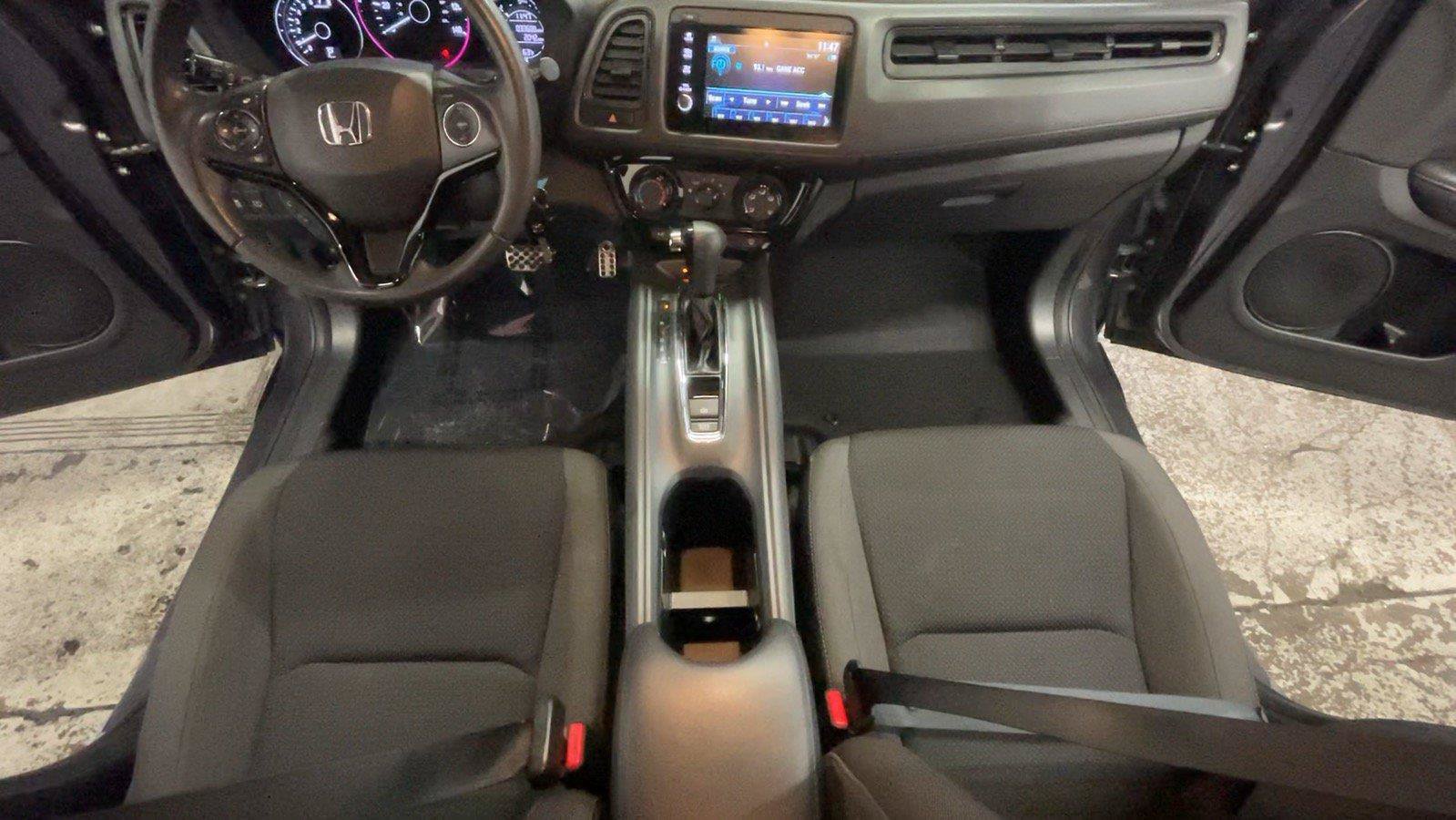 Used 2021 Honda HR-V Sport image 29