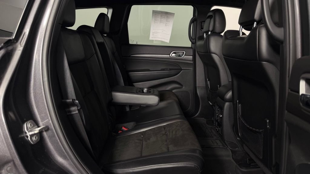 Used 2018 Jeep Grand Cherokee Altitude AWD/4WD image 33