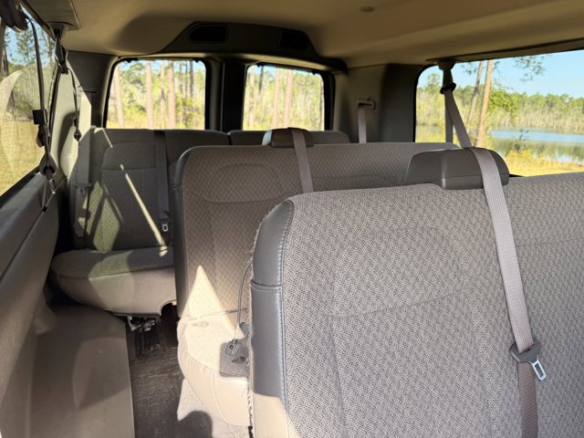 Used 2025 Chevrolet Express 3500 LT w/ LT Preferred Equipment Group RWD image 27