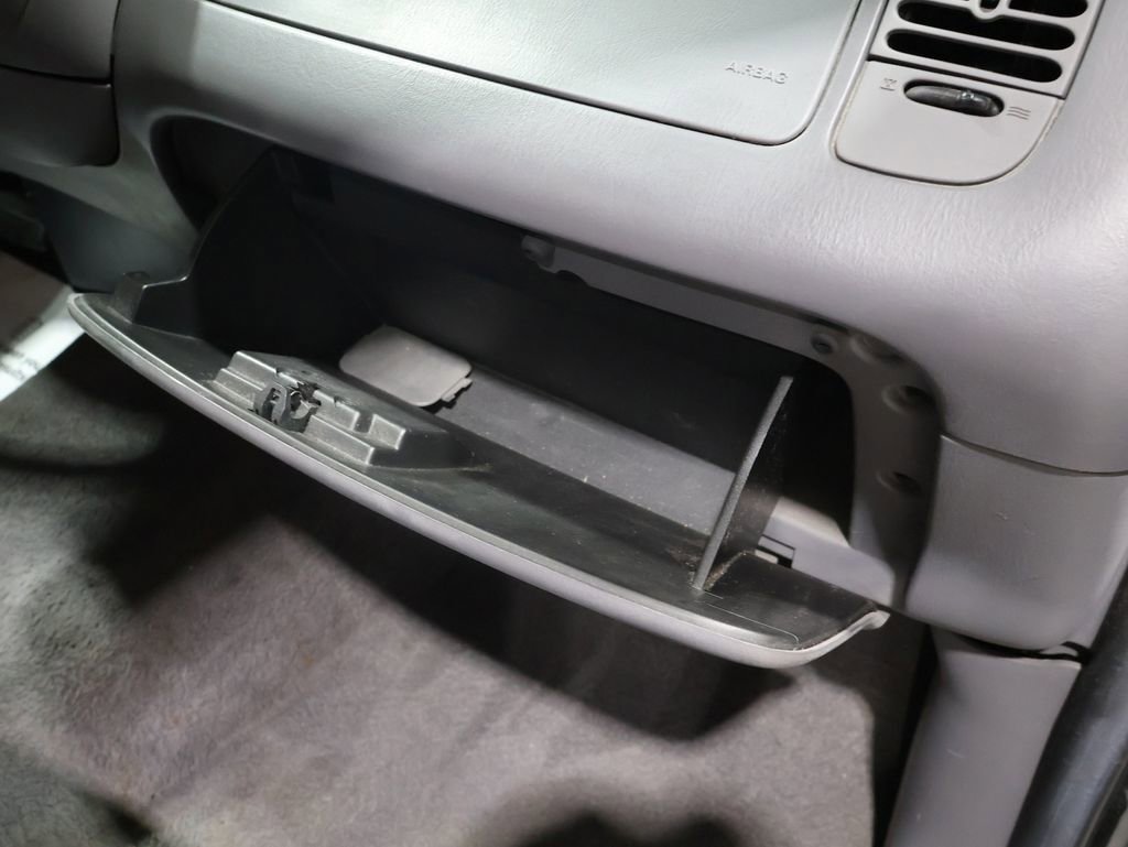 Used 2004 Ford F150 XLT image 22