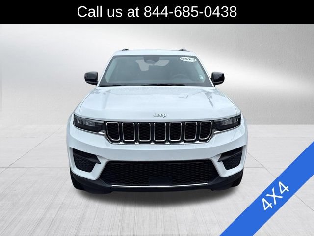 Certified 2023 Jeep Grand Cherokee Laredo AWD/4WD video 2