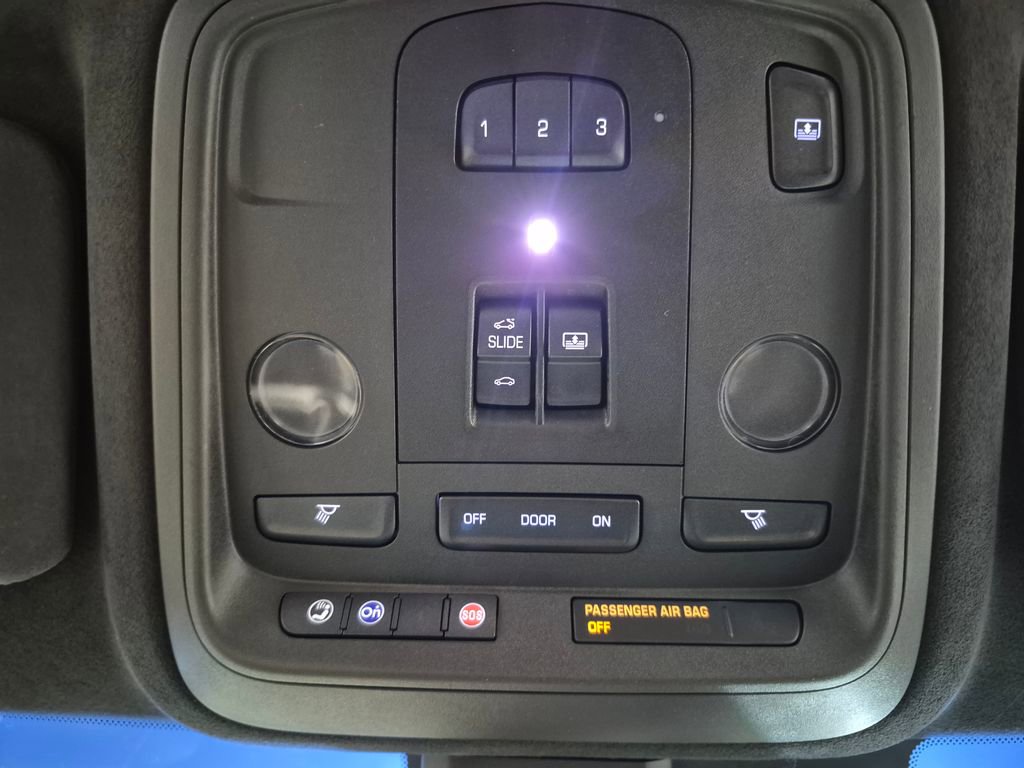 Used 2013 Cadillac XTS Platinum AWD/4WD image 21